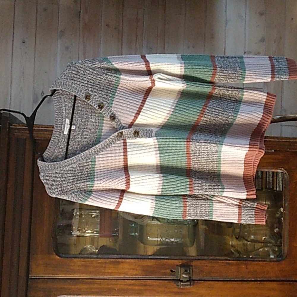 Maurices sweater